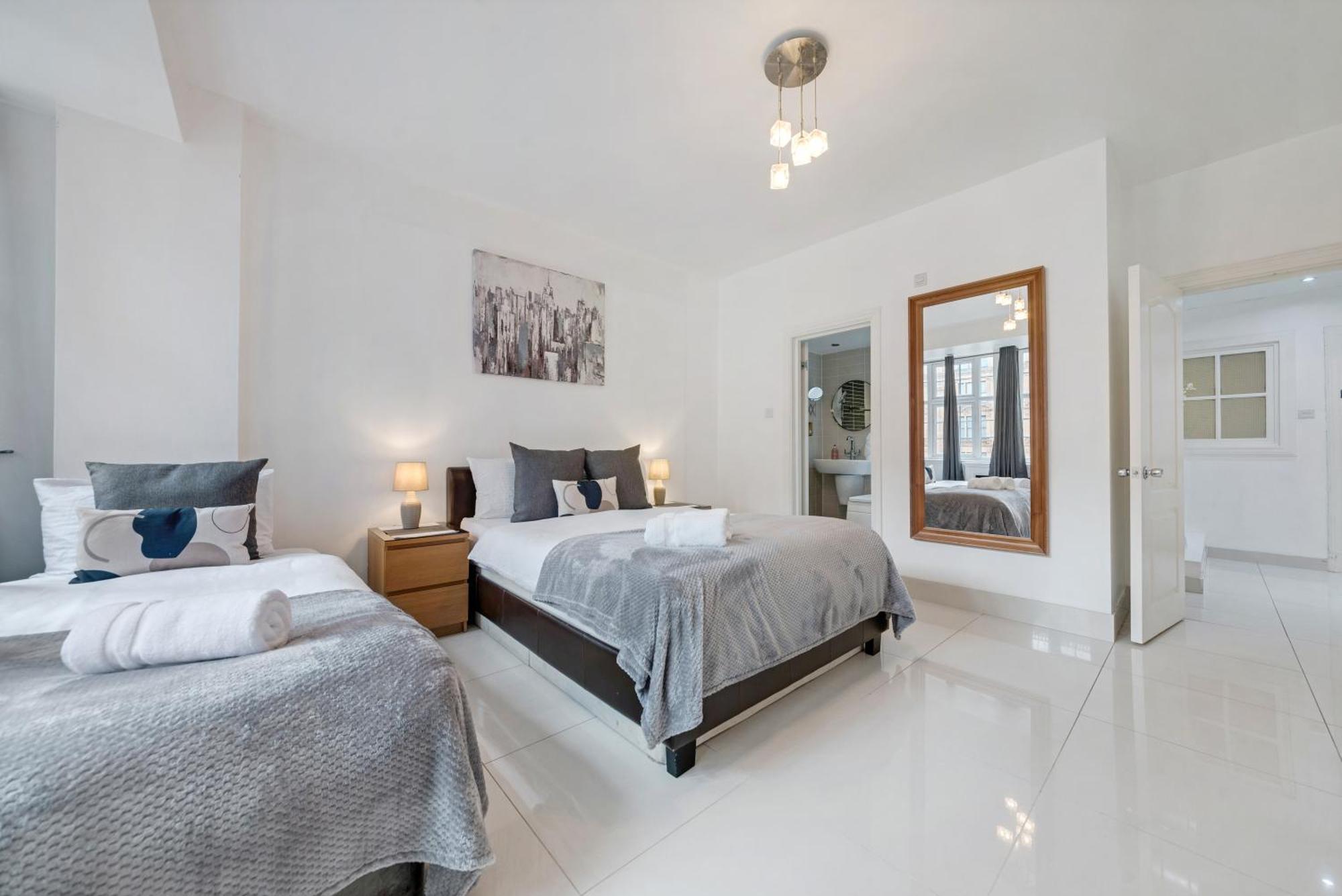 2bd Flat Opp Harrods - Sleeps 5 London